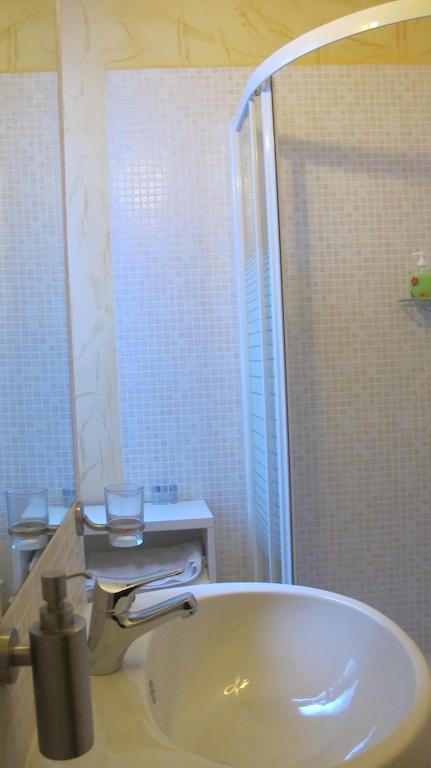 B＆B イン ピアッツァ ローマ エクステリア 写真